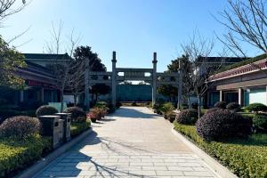 陵园大门图